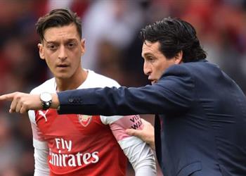 إيمري يشيد بأوزيل قبل مواجهة باتي بوريسوف في الدوري الأوروبي