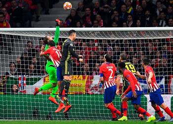 أوبلاك تسجيل ثنائي الدفاع للأهداف أمر مضحك والتأهل لم يحسم بعد