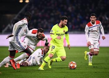 مدافع ليون مراقبة مبابي أصعب بكثير من ميسي