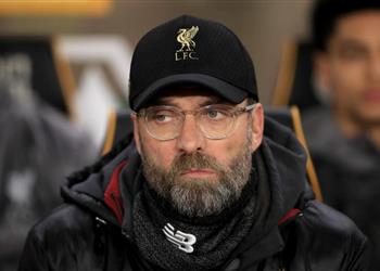 كلوب يرفض التعليق على تغريمه مالي ا من الاتحاد الإنجليزي