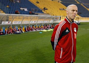 برادلي يبحث عن لاعبين مصريين لفريقه الأمريكي