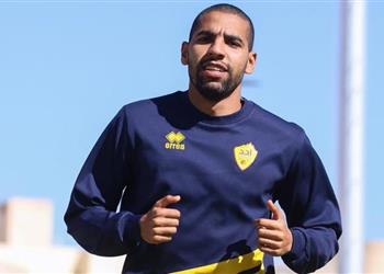 خاص سبب جديد وراء اقتراب فسخ تعاقد أحد مع مؤمن زكريا