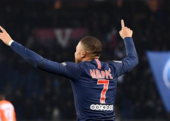 مبابي يقود باريس سان جيرمان لفوز سهل على نيم بالدوري الفرنسي