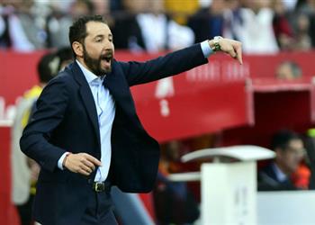 مدرب إشبيلية ميسي كانت لديه النية في القضاء علينا