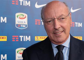 لاجازيتا إنتر ميلان يصارع برشلونة على صفقة هجومية