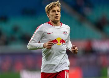 لاعب لايبزيج ينعش آمال أندية إنجلترا