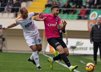 تقارير خطوة جديدة تقرب تريزيجيه من جالطة سراي بالصيف المقبل