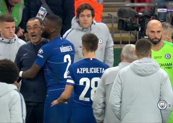 بالفيديو لقطة الموسم كيبا يرفض التبديل امام مانشستر سيتي وساري يفقد صوابه