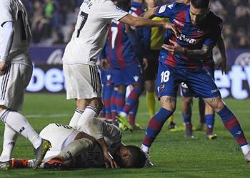 أسطورة أتلتيكو مدريد يسخر من ركلة جزاء كاسيميرو أمام ليفانتي