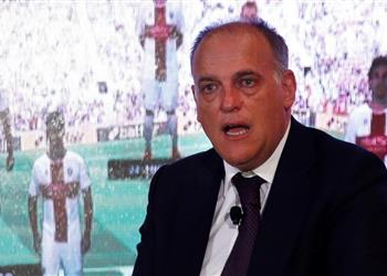 تيباس ريال مدريد وبرشلونة الأفضل في العالم ويرد على شكوى سولاري