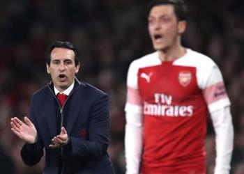 إيمري يعلق على خماسية آرسنال أمام بورنموث ويشيد بأوزيل