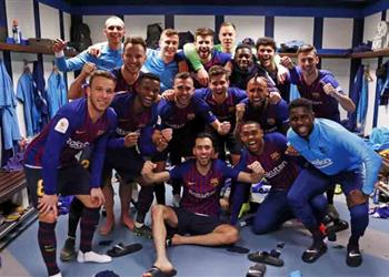لماذا غاب ميسي وسواريز عن صورة الاحتفال الجماعي لبرشلونة أمام ريال مدريد