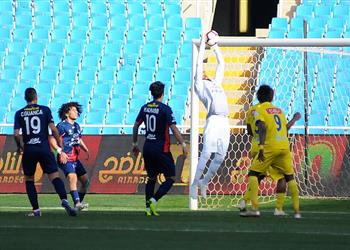 فيديو الإتفاق يسقط برباعية أمام التعاون وحسين السيد يخرج مصاب ا