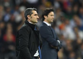 برشلونة يفاضل بين أربعة لاعبين لمركز الظهير الأيسر