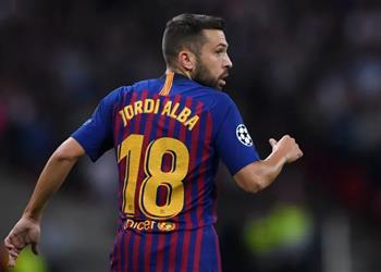 صورة الكاميرات تفضح اعتداء ألبا على مدير ريال مدريد في الكلاسيكو