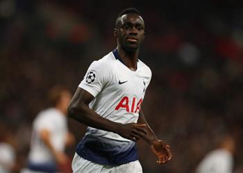 ديلي ميل مدافع توتنهام قد يتعرض لعقوبة من الاتحاد الإنجليزي