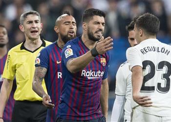 بالفيديو ريجيلون ي هين سواريز وميسي اثناء الكلاسيكو