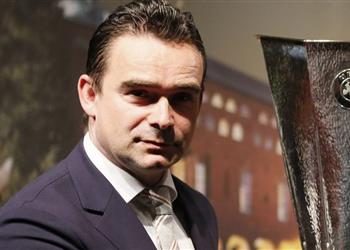 أوفرمارس فرصة أياكس ضعيفة أمام ريال مدريد في دوري الأبطال