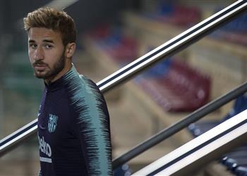 صحيفة كتالونية تبرز دور بيكيه وإنييستا في انتقال سامبر إلى اليابان