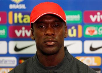 سيدورف يقارن بين ميسي ورونالدو وي حذر ريال مدريد من أياكس