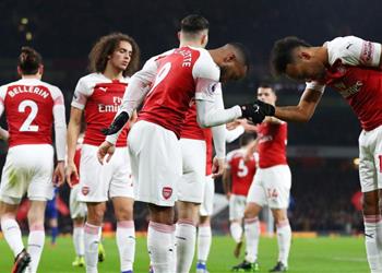 لاعب آرسنال ي لمح إلى عدم استمراره في النادي