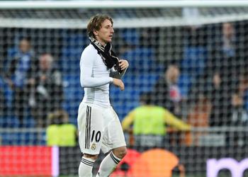 مودريتش معلق ا على وضعه مع ريال مدريد أصعب أسبوع في مسيرتي