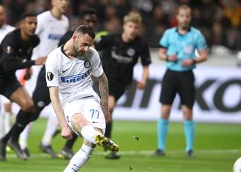 إنتر ميلان يتعادل سلبيا مع فرانكفورت بالدوري الأوروبي