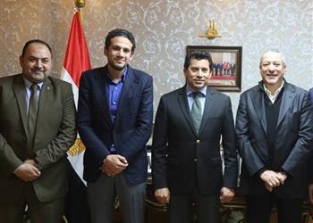 كواليس اجتماع وزير الرياضة ومحمد فضل والشركة الراعية للكاف قبل استضافة أمم افريقيا 2019