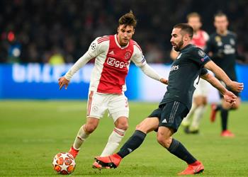 وكيله يكشف حقيقة رغبة ريال مدريد في التعاقد مع تاجليافيكو