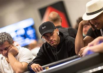 عاجل ورسميا الإتحاد الأوروبي يفتح تحقيقا مع نيمار بشأن هجومه على التحكيم