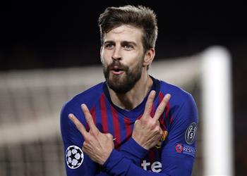 بيكيه يتحدث عن أداء رونالدو وميسي ويعلق على الخصم المنتظر لبرشلونة