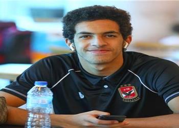 بطولات يكشف سبب انضمام مصطفى شوبير لقائمة الأهلي قبل مباراة شبيبة الساورة