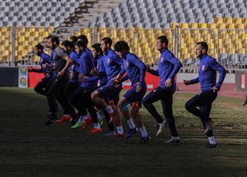 مران الأهلي جاهزية الرباعي الأساسي لمباراة الساورة ولاسارتي يلقي محاضرة على اللاعبين