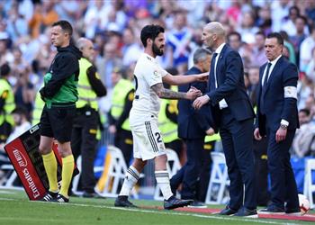 زيدان يوضح سبب الدفع بنافاس ومارسيلو أمام سيلتا فيجو في الدوري الإسباني