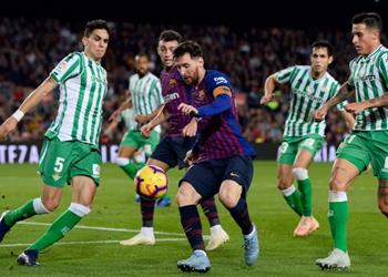 موعد والقناة الناقلة ومعلق مباراة برشلونة وريال بيتيس في الدوري الإسباني