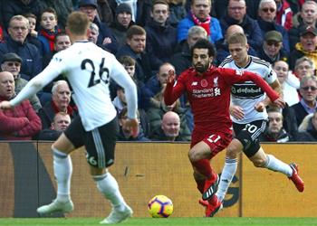 موعد والقناة الناقلة ومعلق مباراة ليفربول وفولهام في الدوري الإنجليزي