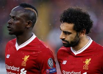 أسطورة ليفربول محمد صلاح وماني قادران على الفوز بالحذاء الذهبي هذا الموسم