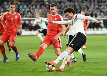 فيديو مانشستر سيتي يتلقى صدمة قوية في مباراة ألمانيا وصربيا