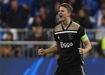 برشلونة يتخذ خطوة جديدة من أجل دي ليخت