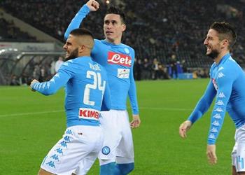 صحيفة إيطالية جناح نابولي يقترب من الرحيل وسط ترقب باريس سان جيرمان