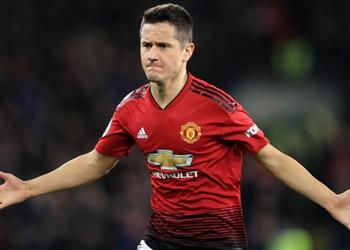 هيريرا يستغل عرض سان جيرمان للضغط على مانشستر يونايتد