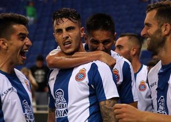 مدافع إسبانيول يرفض الحديث عن إمكانية العودة لريال مدريد