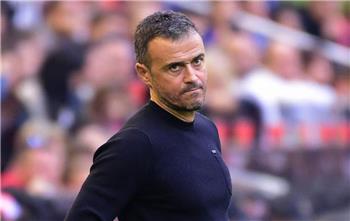 مؤتمر إنريكي الحكم لم ي خرج البطاقة الصفراء في لقطة إصابة إنييستا الفريق أظهر رغبته في تحقيق الإنتصار فقدنا التركيز خلال 5 دقائق كلفنا استقبال هدفان