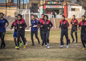 مران الأهلي ثنائي الفريق يواصلان التأهيل لاسارتي يعقد جلسة مع اللاعبين و الشناوي جاهز للقمة