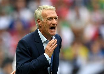 ديشامب يفقد خدمات مدافعه قبل مواجهة إيسلندا في تصفيات يورو 2020