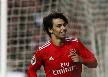 بنفيكا يتخذ قرار ا تجاه فيليكس بعد اهتمام برشلونة وريال مدريد