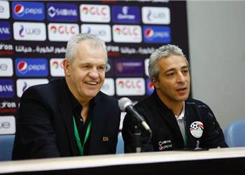 أجيري والسولية يحضران المؤتمر الصحفي لمباراة مصر ونيجيريا