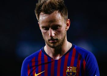 أس فالفيردي غاضب من تعامل برشلونة مع راكيتيتش