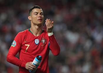 رونالدو ي طمئن جماهير يوفنتوس بعد إصابته في مواجهة البرتغال وصربيا