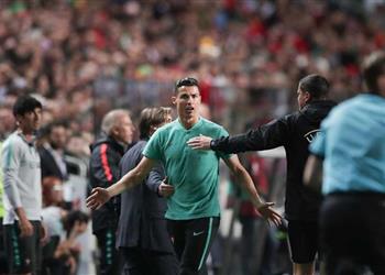 رونالدو يوجه نقد ا لاذع ا لحكم مواجهة صربيا ويكشف سبب غيابه عن البرتغال بعد مونديال روسيا